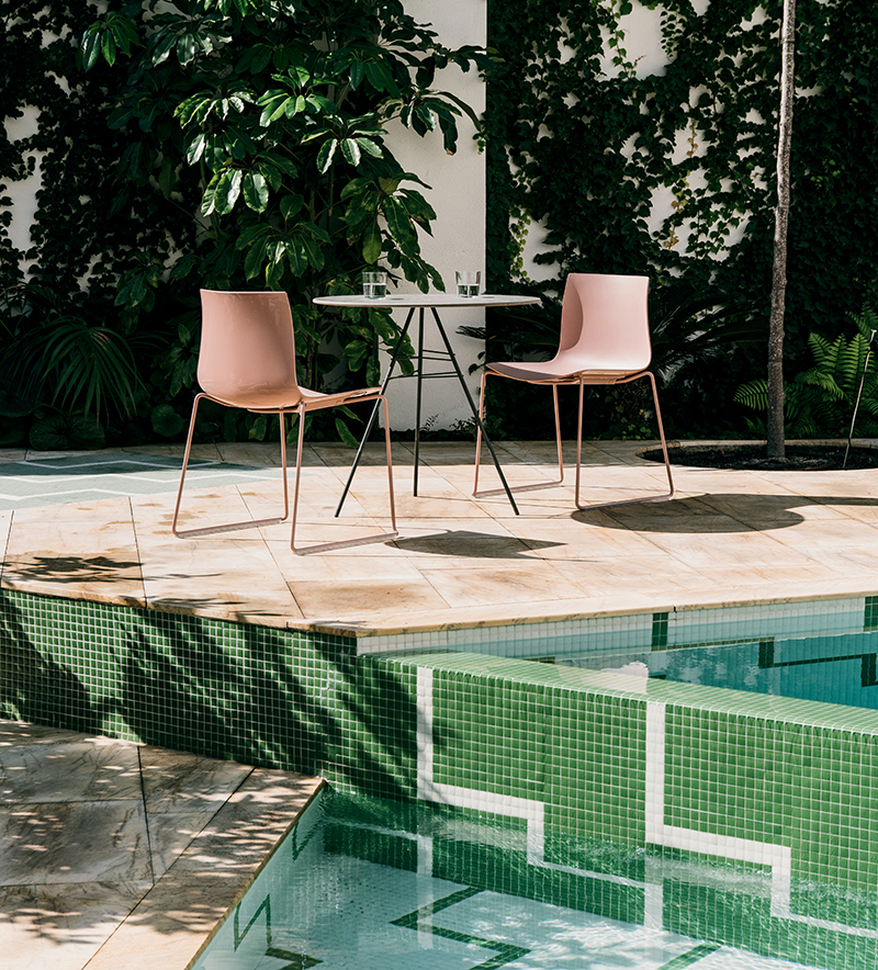 华体会体育官方在线官网 - 桌几|餐桌|办公家具|华体会体育官方在线官网家具|Leaf 户外餐台